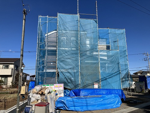 建築途中