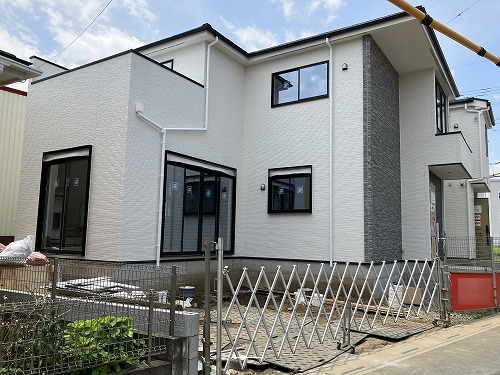 建築途中