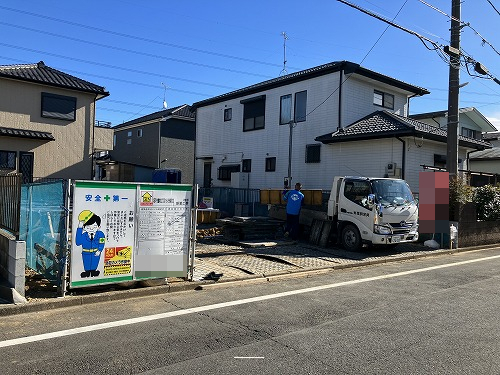 建築途中
