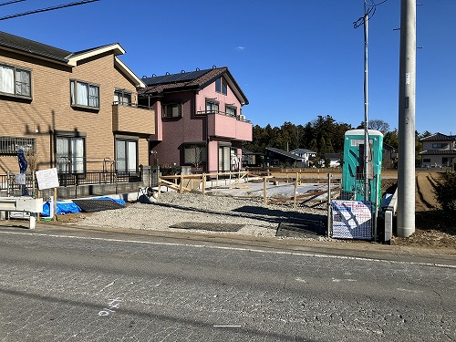 建築途中