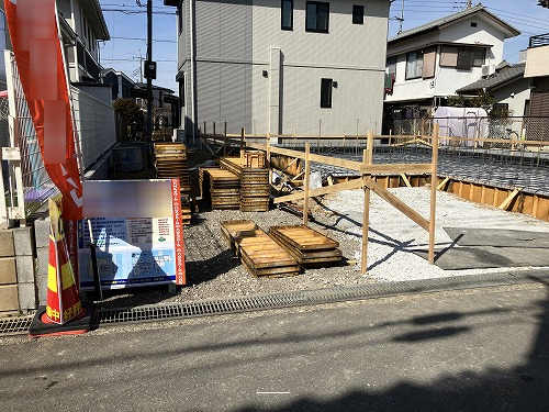 建築途中