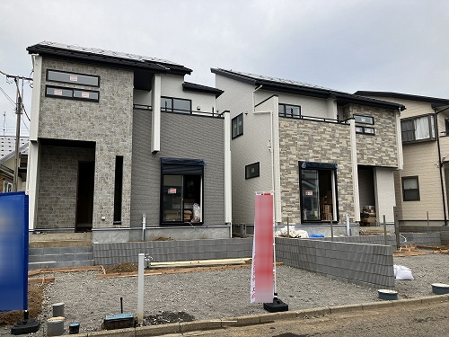 建築途中